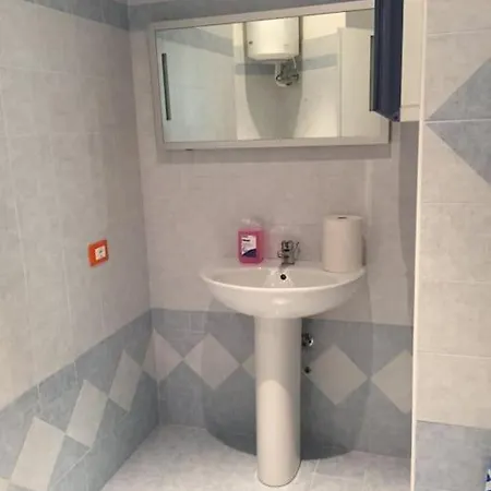 Bianco Nero Fronte Mare *