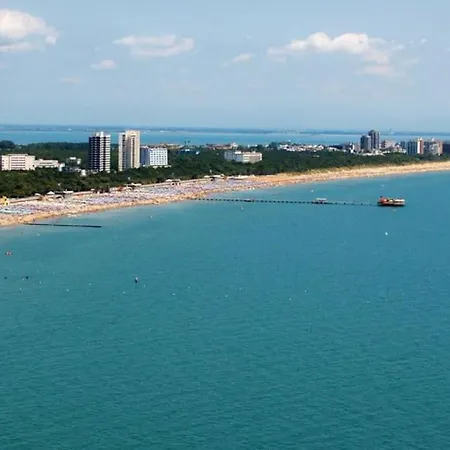 Bianco Nero Fronte Mare Apartman *
